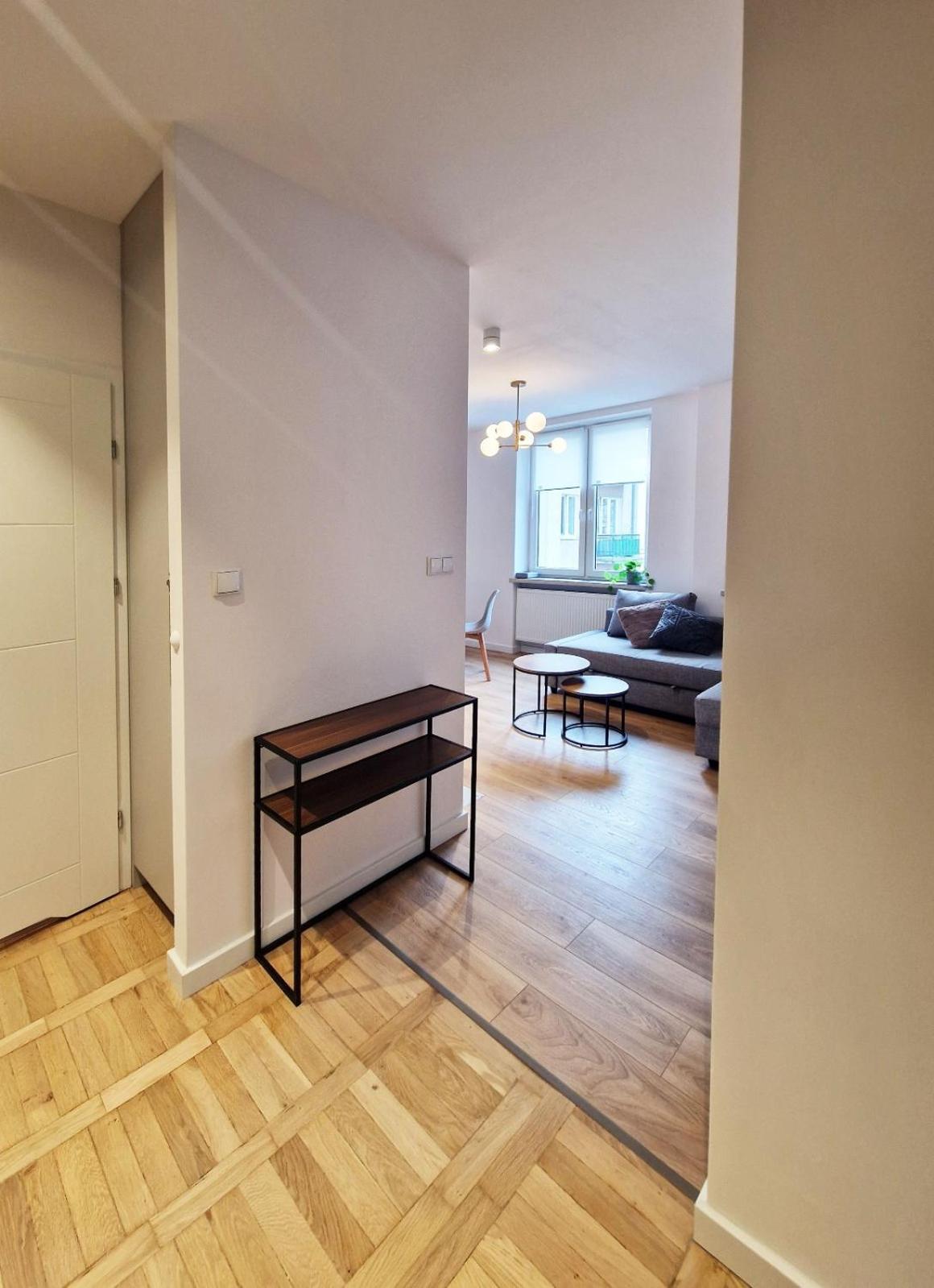 Apartment Zytnia 50 Wola Subway Warsaw